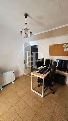 3 bedroom Apartment for rent in Patraix, Valencia city - € 1,200 (Ref: 9491500)