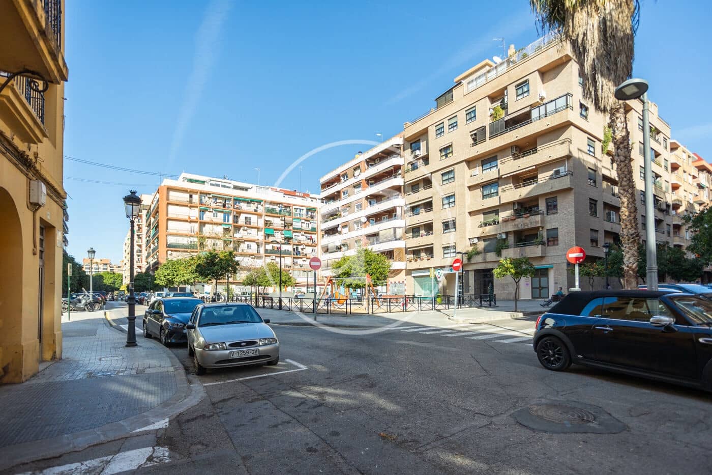 3 bedroom Apartment for rent in Valencia city - € 1,200 (Ref: 9491500)