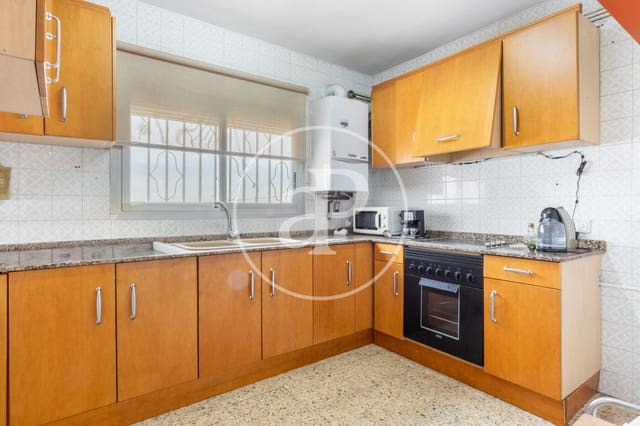 4 sypialnia Penthouse na sprzedaż w El Carme, Miasto Walencja - 595 000 € (Ref: 9491502)