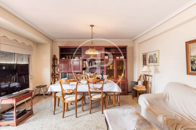 4 sypialnia Penthouse na sprzedaż w El Carme, Miasto Walencja - 595 000 € (Ref: 9491502)