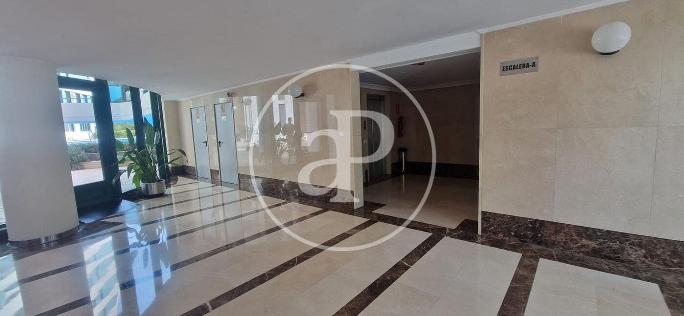 2 sypialnia Apartament do wynajęcia w Miasto Walencja z basenem - 1 900 € (Ref: 9491503)