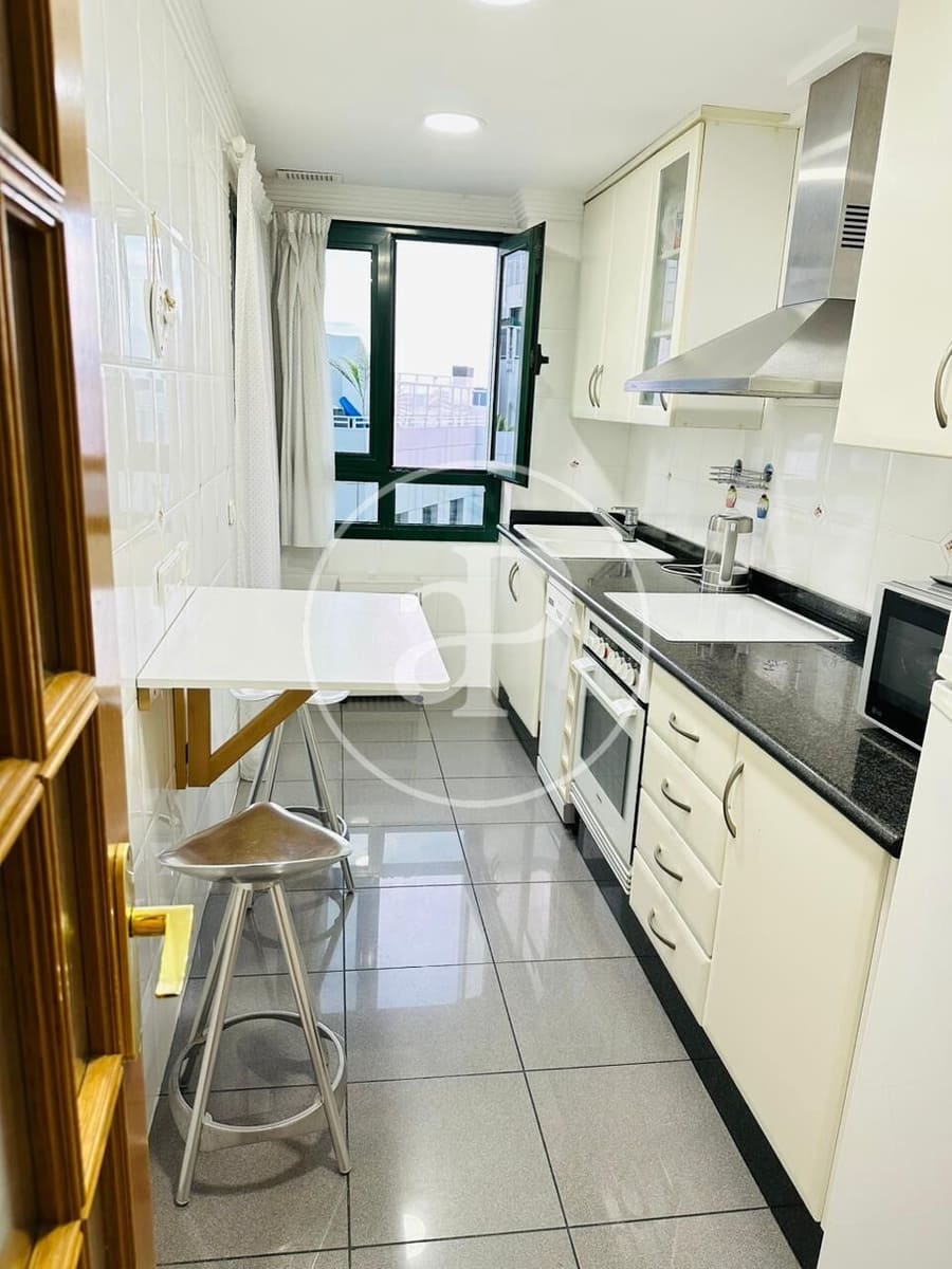 2 sypialnia Apartament do wynajęcia w Miasto Walencja z basenem - 1 900 € (Ref: 9491503)