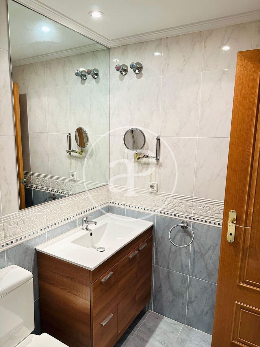 2 sypialnia Apartament do wynajęcia w Miasto Walencja z basenem - 1 900 € (Ref: 9491503)