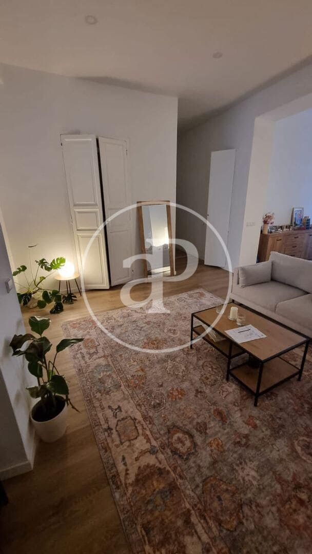 2 bedroom Apartment for rent in Valencia city - € 1,600 (Ref: 9495351)