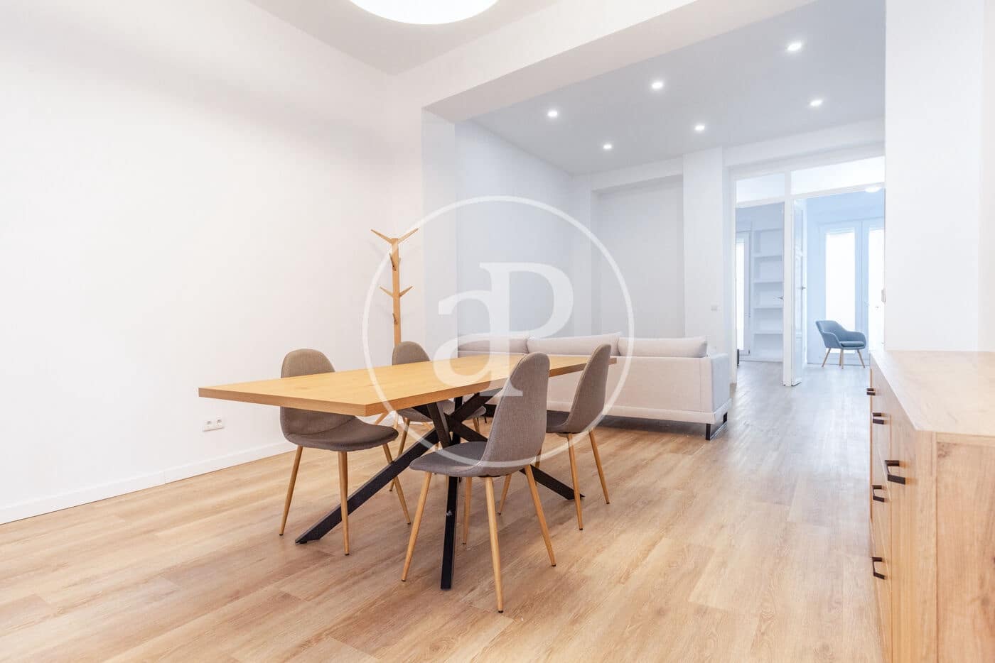2 bedroom Apartment for rent in Valencia city - € 1,600 (Ref: 9495351)
