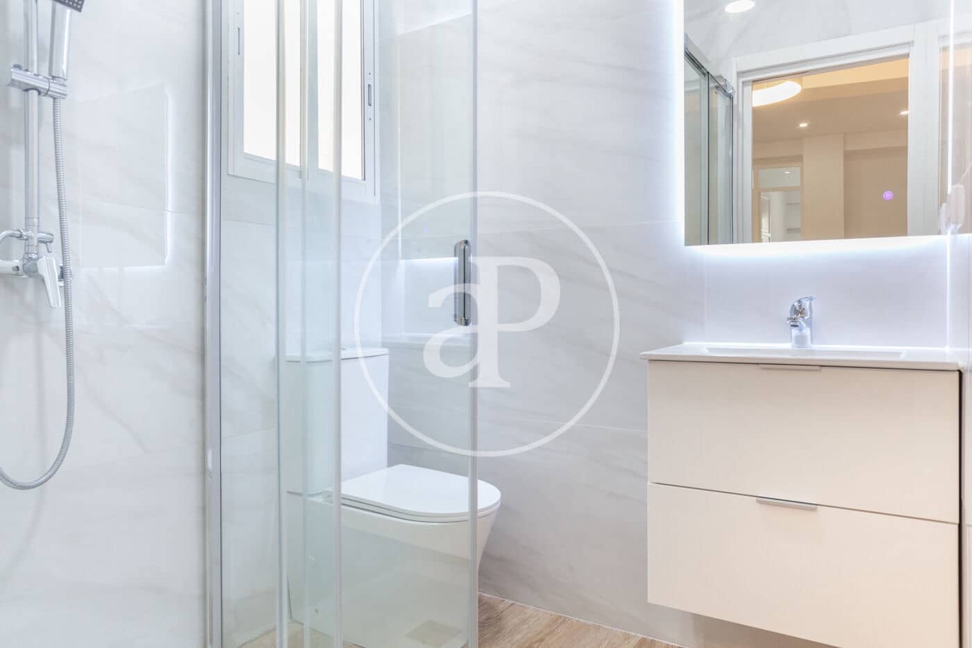 2 bedroom Apartment for rent in Valencia city - € 1,600 (Ref: 9495351)