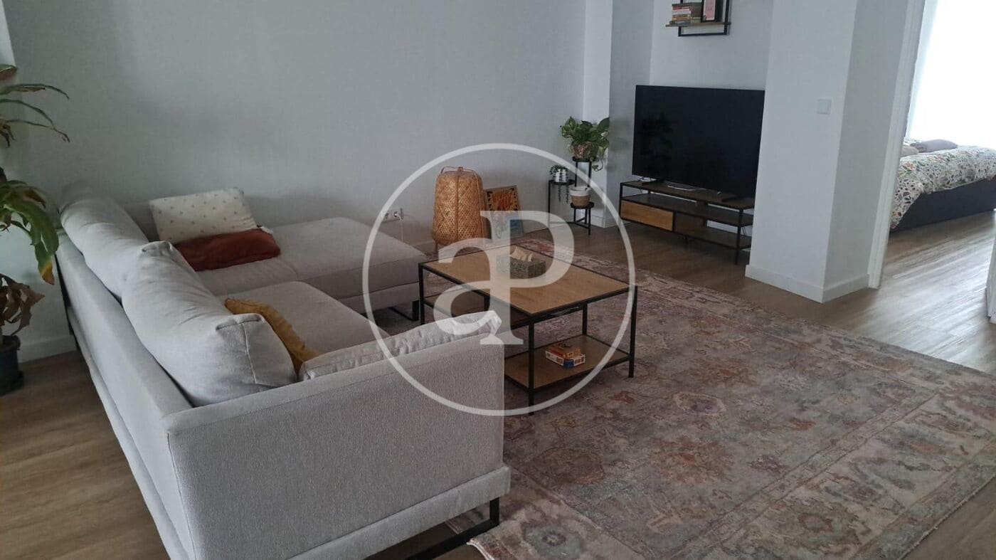 2 bedroom Apartment for rent in Valencia city - € 1,600 (Ref: 9495351)