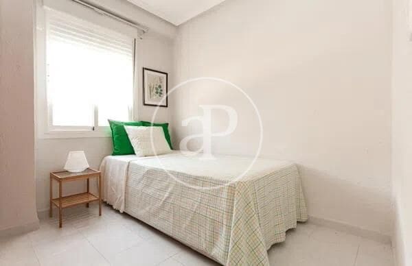 4 sypialnia Apartament do wynajęcia w Mestalla, Miasto Walencja - 1 800 € (Ref: 9495354)