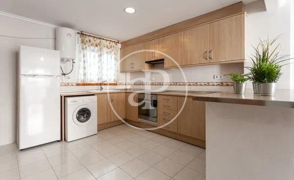 4 sypialnia Apartament do wynajęcia w Miasto Walencja - 1 800 € (Ref: 9495354)