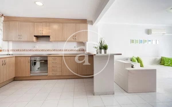 4 sypialnia Apartament do wynajęcia w Mestalla, Miasto Walencja - 1 800 € (Ref: 9495354)