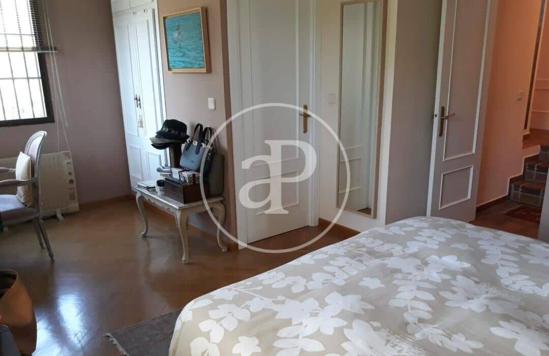 4 makuuhuone Huvila vuokrattavana paikassa Campolivar mukana uima-altaan - 3 000 € (Ref: 9497300)