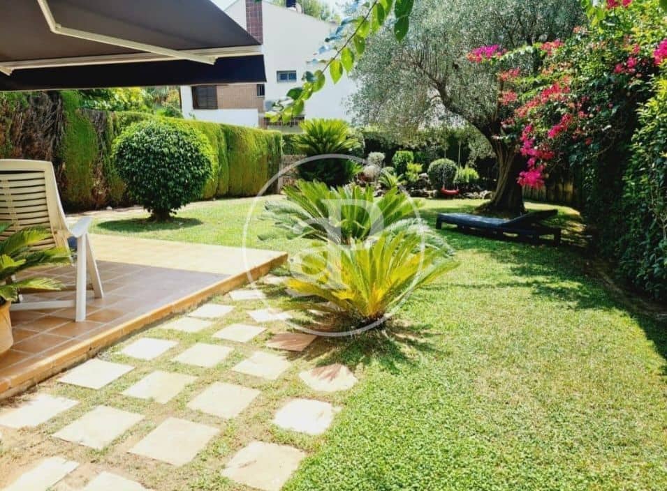 4 makuuhuone Huvila vuokrattavana paikassa Campolivar mukana uima-altaan - 3 000 € (Ref: 9497300)