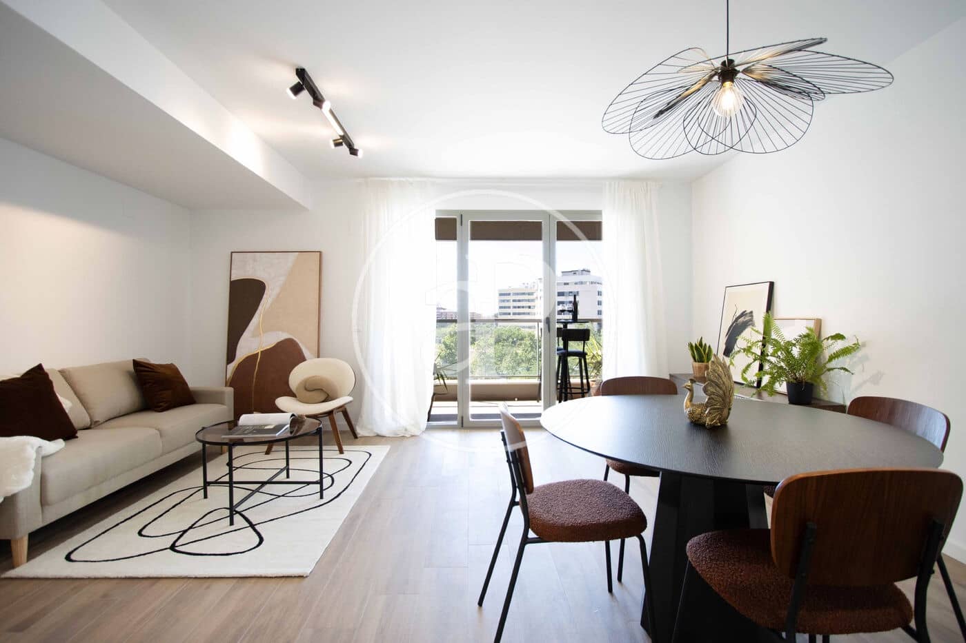2 bedroom Apartment for sale in Valencia city with pool - € 460,000 (Ref: 9497301)