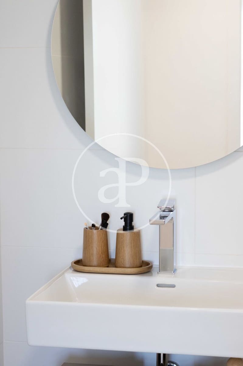 2 bedroom Apartment for sale in Valencia city with pool - € 460,000 (Ref: 9497301)