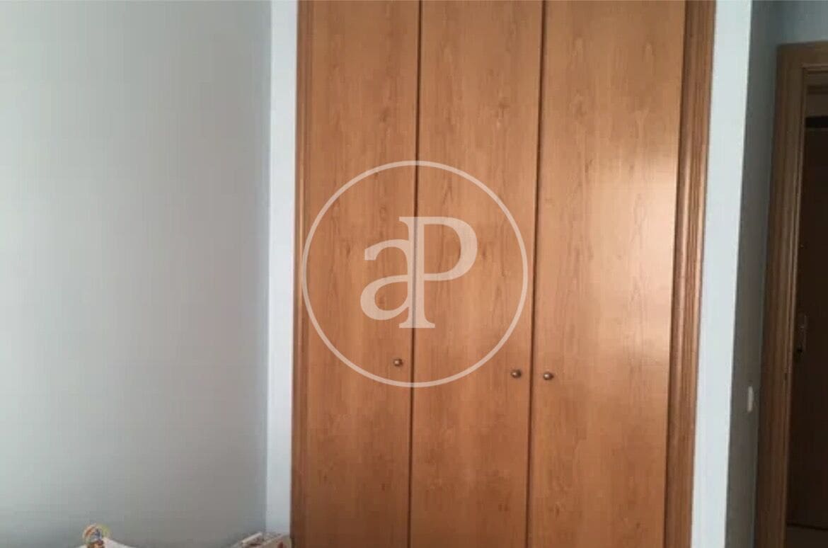 Apartamento de 3 habitaciones en València ciudad en alquiler - 1.750 € (Ref: 9497302)