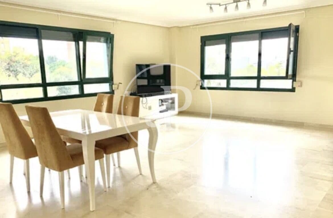 Apartamento de 3 habitaciones en València ciudad en alquiler - 1.750 € (Ref: 9497302)