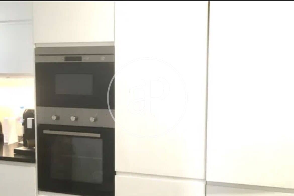 Apartamento de 3 habitaciones en València ciudad en alquiler - 1.750 € (Ref: 9497302)