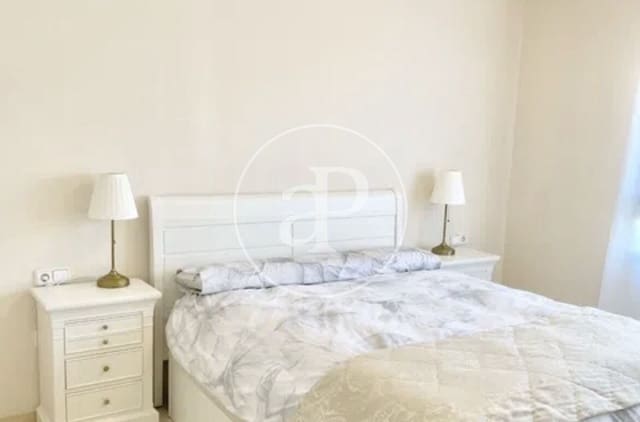 Apartamento de 3 habitaciones en Ciutat de les Arts i de les Ciencies, València ciudad en alquiler - 1.750 € (Ref: 9497302)