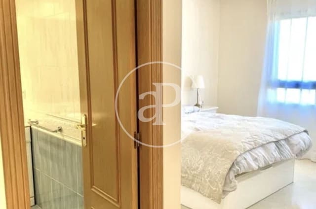 Apartamento de 3 habitaciones en Ciutat de les Arts i de les Ciencies, València ciudad en alquiler - 1.750 € (Ref: 9497302)