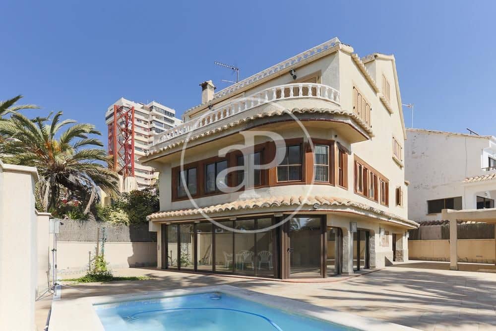 4 bedroom Villa for rent in La Pobla de Farnals with pool - € 4,500 (Ref: 9497303)