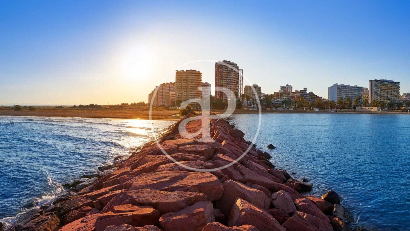 4 makuuhuone Huvila vuokrattavana paikassa La Pobla de Farnals mukana uima-altaan - 4 500 € (Ref: 9497303)