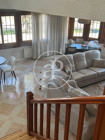 4 soverom Villa til leie i La Pobla de Farnals med svømmebasseng garasje - € 4 500 (Ref: 9497303)