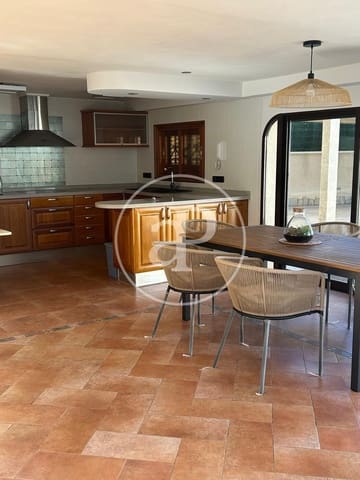 4 soverom Villa til leie i La Pobla de Farnals med svømmebasseng garasje - € 4 500 (Ref: 9497303)