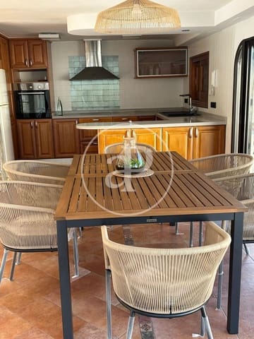 4 soverom Villa til leie i La Pobla de Farnals med svømmebasseng garasje - € 4 500 (Ref: 9497303)