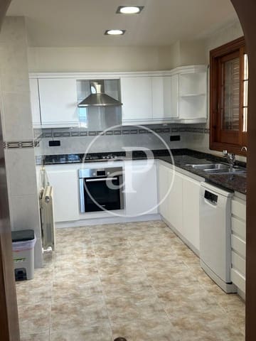 4 soverom Villa til leie i La Pobla de Farnals med svømmebasseng garasje - € 4 500 (Ref: 9497303)