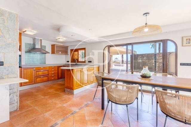 4 bedroom Villa for rent in La Pobla de Farnals with pool garage - € 4,500 (Ref: 9497303)