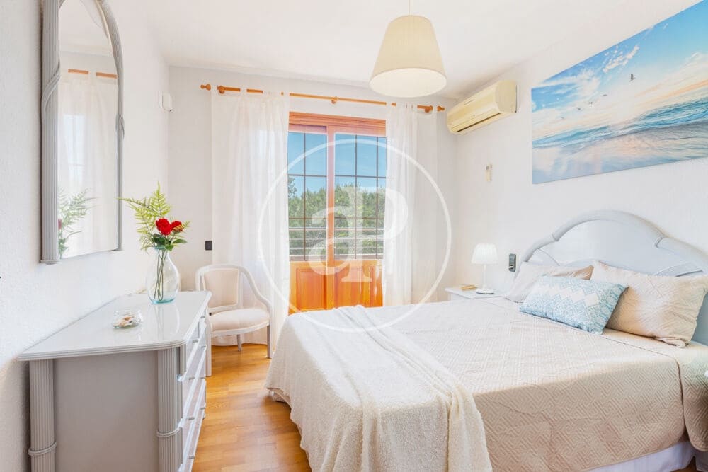 4 makuuhuone Huvila vuokrattavana paikassa La Pobla de Farnals mukana uima-altaan 
autotalli - 4 500 € (Ref: 9497303)