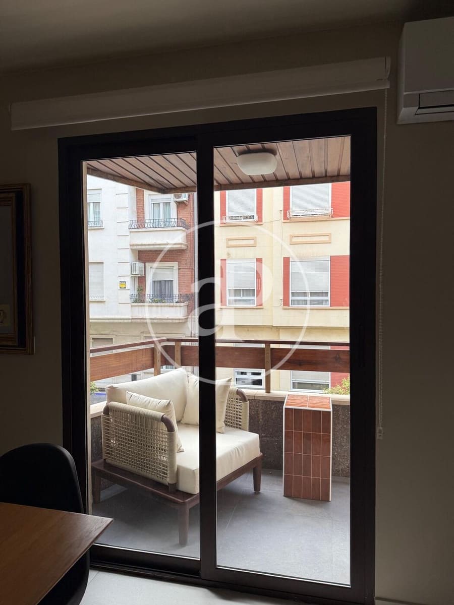 3 makuuhuone Huoneisto vuokrattavana paikassa Valencia kaupunki - 3 200 € (Ref: 9497306)