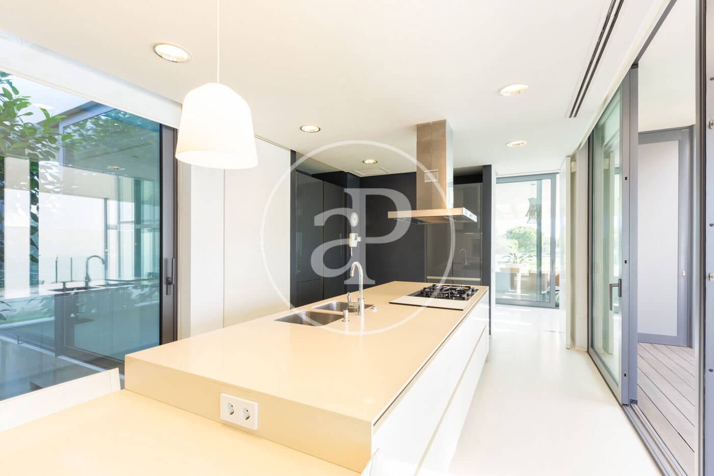 Chalet de 4 habitaciones en Bétera en alquiler con piscina - 4.500 € (Ref: 9502447)