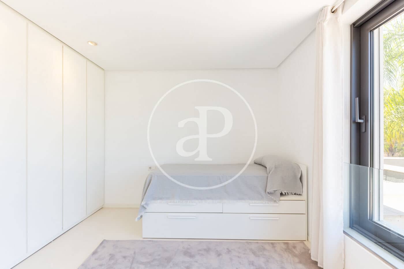 Chalet de 4 habitaciones en Bétera en alquiler con piscina - 4.500 € (Ref: 9502447)