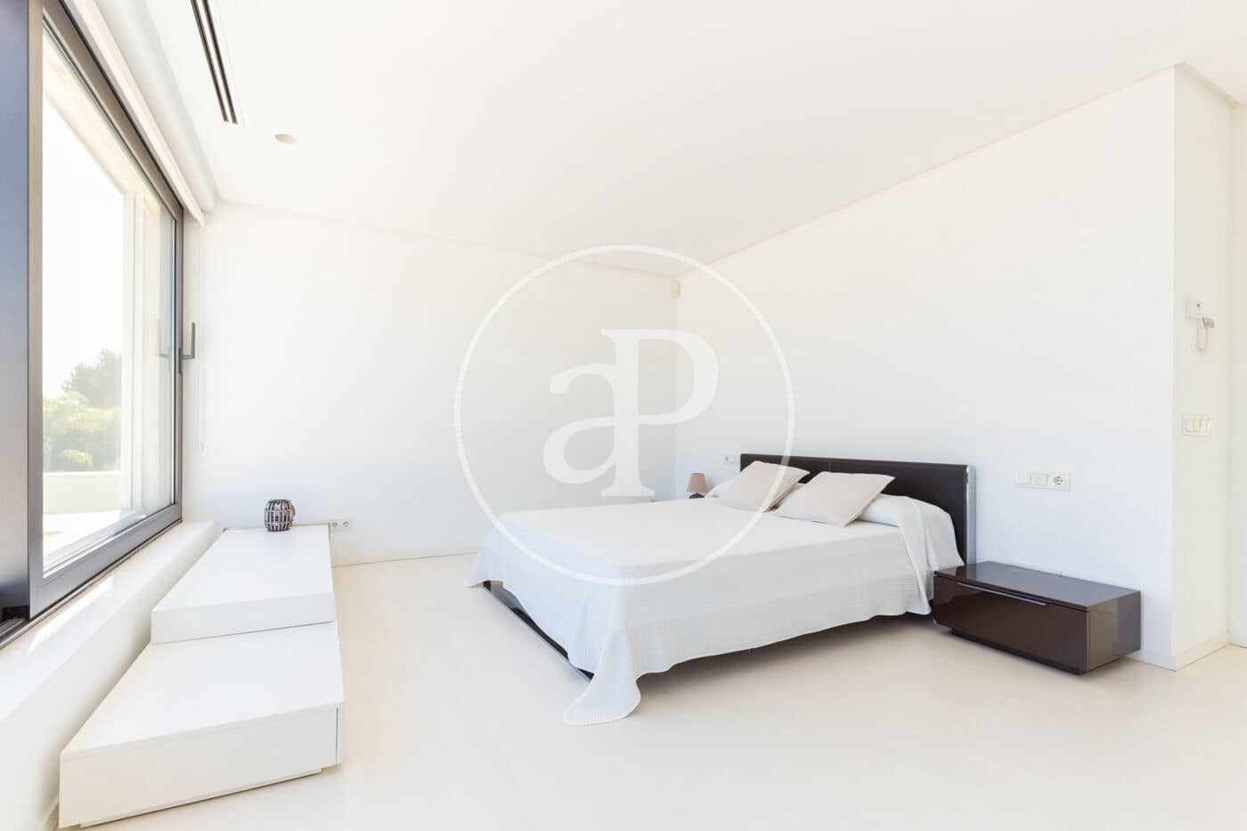 Chalet de 4 habitaciones en Bétera en alquiler con piscina - 4.500 € (Ref: 9502447)