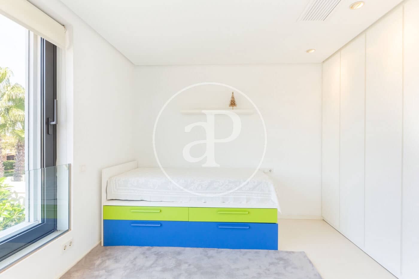 Chalet de 4 habitaciones en Bétera en alquiler con piscina - 4.500 € (Ref: 9502447)