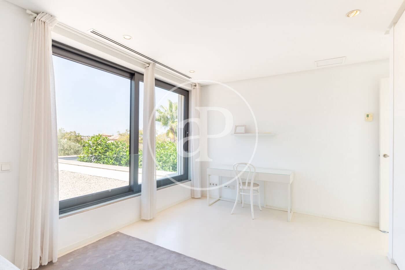 Chalet de 4 habitaciones en Bétera en alquiler con piscina - 4.500 € (Ref: 9502447)