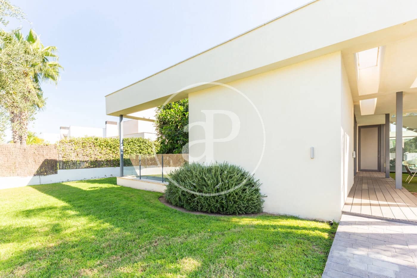 Chalet de 4 habitaciones en Bétera en alquiler con piscina - 4.500 € (Ref: 9502447)