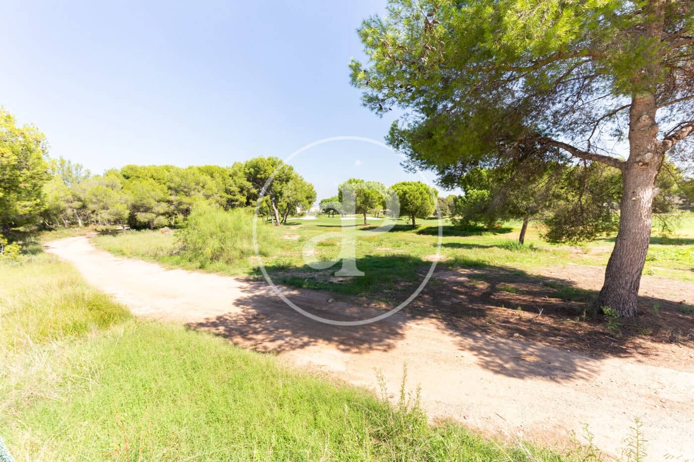 Chalet de 4 habitaciones en Bétera en alquiler con piscina - 4.500 € (Ref: 9502447)