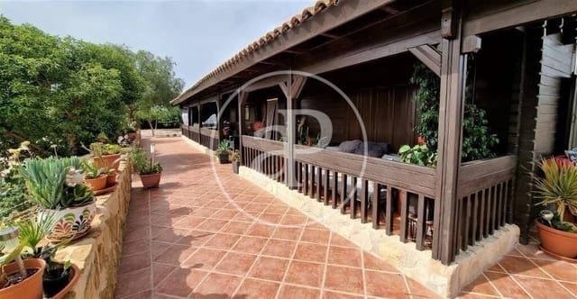 4 soveværelse Villa til salg i Callosa de Segura med swimmingpool - € 829.000 (Ref: 9502448)