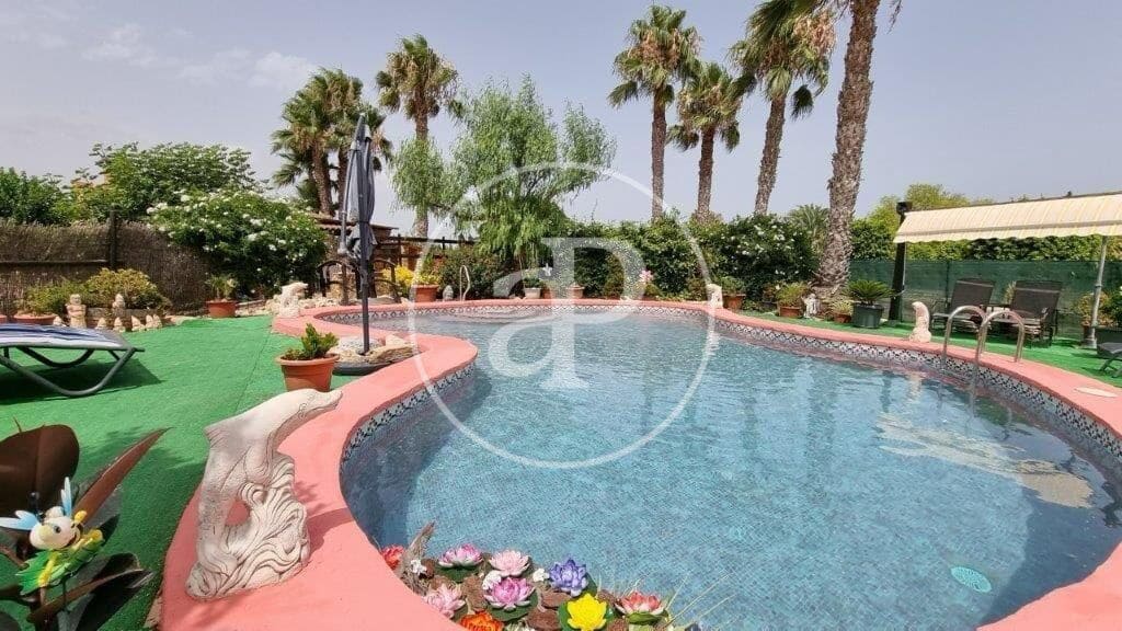4 soveværelse Villa til salg i Callosa de Segura med swimmingpool - € 829.000 (Ref: 9502448)