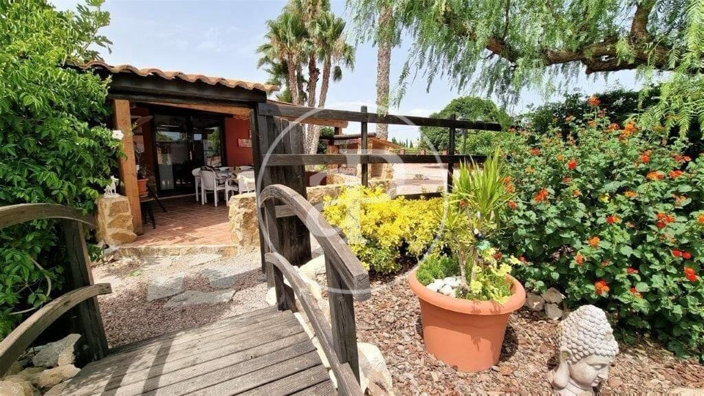 4 soveværelse Villa til salg i Callosa de Segura med swimmingpool - € 829.000 (Ref: 9502448)