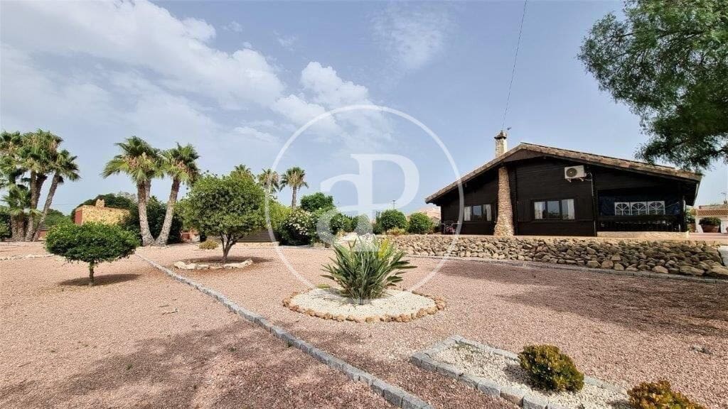 4 soveværelse Villa til salg i Callosa de Segura med swimmingpool - € 829.000 (Ref: 9502448)