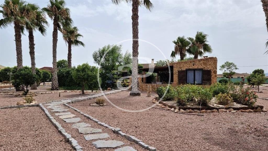 4 soveværelse Villa til salg i Callosa de Segura med swimmingpool - € 829.000 (Ref: 9502448)