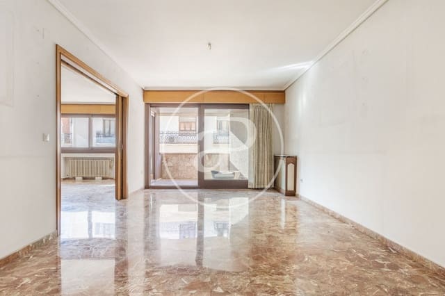 5 bedroom Apartment for sale in El Pla del Remei, Valencia city - € 1,350,000 (Ref: 9504359)