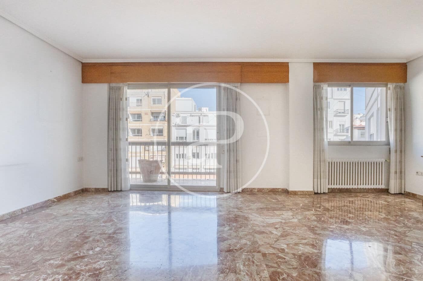 5 bedroom Apartment for sale in Valencia city - € 1,350,000 (Ref: 9504359)