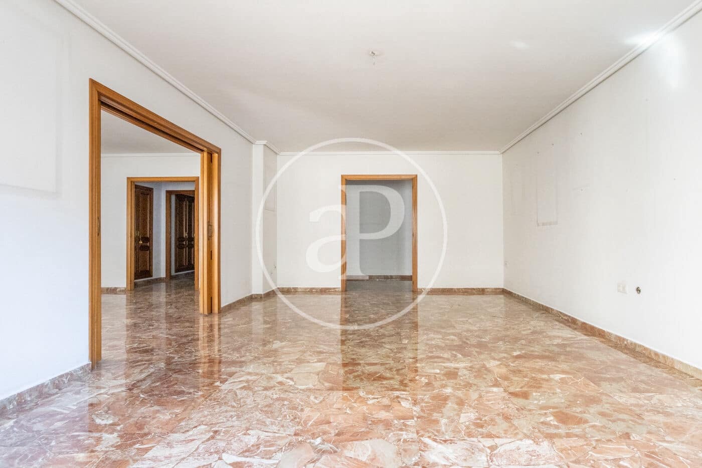 5 bedroom Apartment for sale in Valencia city - € 1,350,000 (Ref: 9504359)