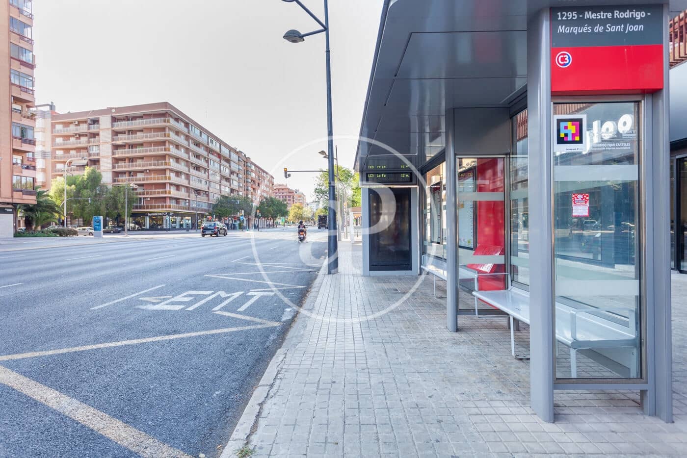 Lejlighed til leje i Valencia by - € 1.300 (Ref: 9504360)