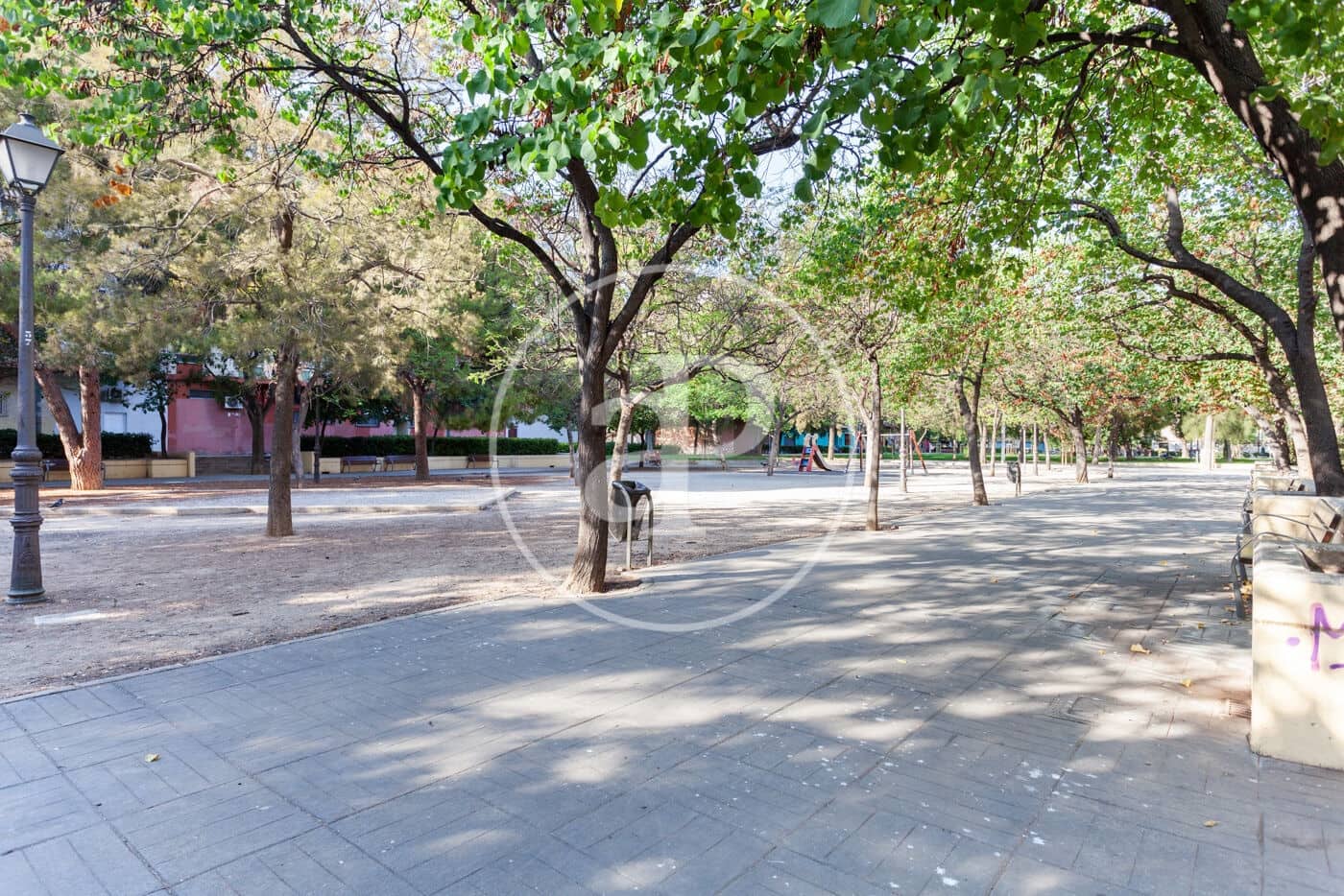 Lejlighed til leje i Valencia by - € 1.300 (Ref: 9504360)