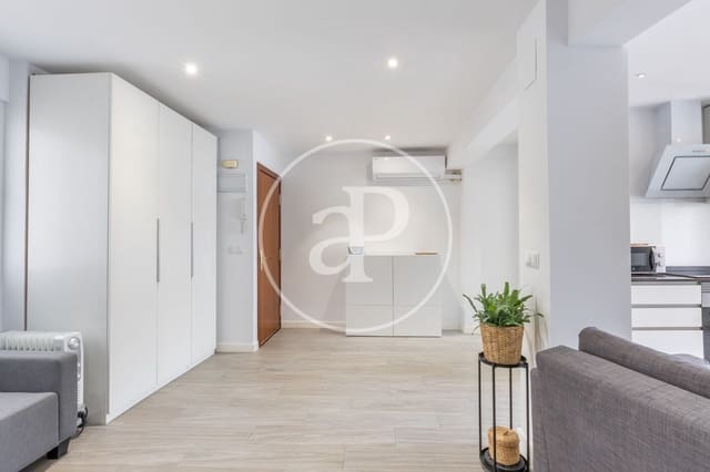 Lejlighed til leje i El Calvari, Valencia by - € 1.200 (Ref: 9504360)